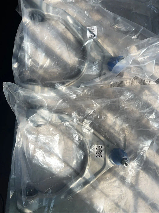 FOR MASERATI LEVANTE 2016- FRONT UPPER LEFT RIGHT SUSPENSION WISHBONE ARMS PAIR - Auto Parts Store