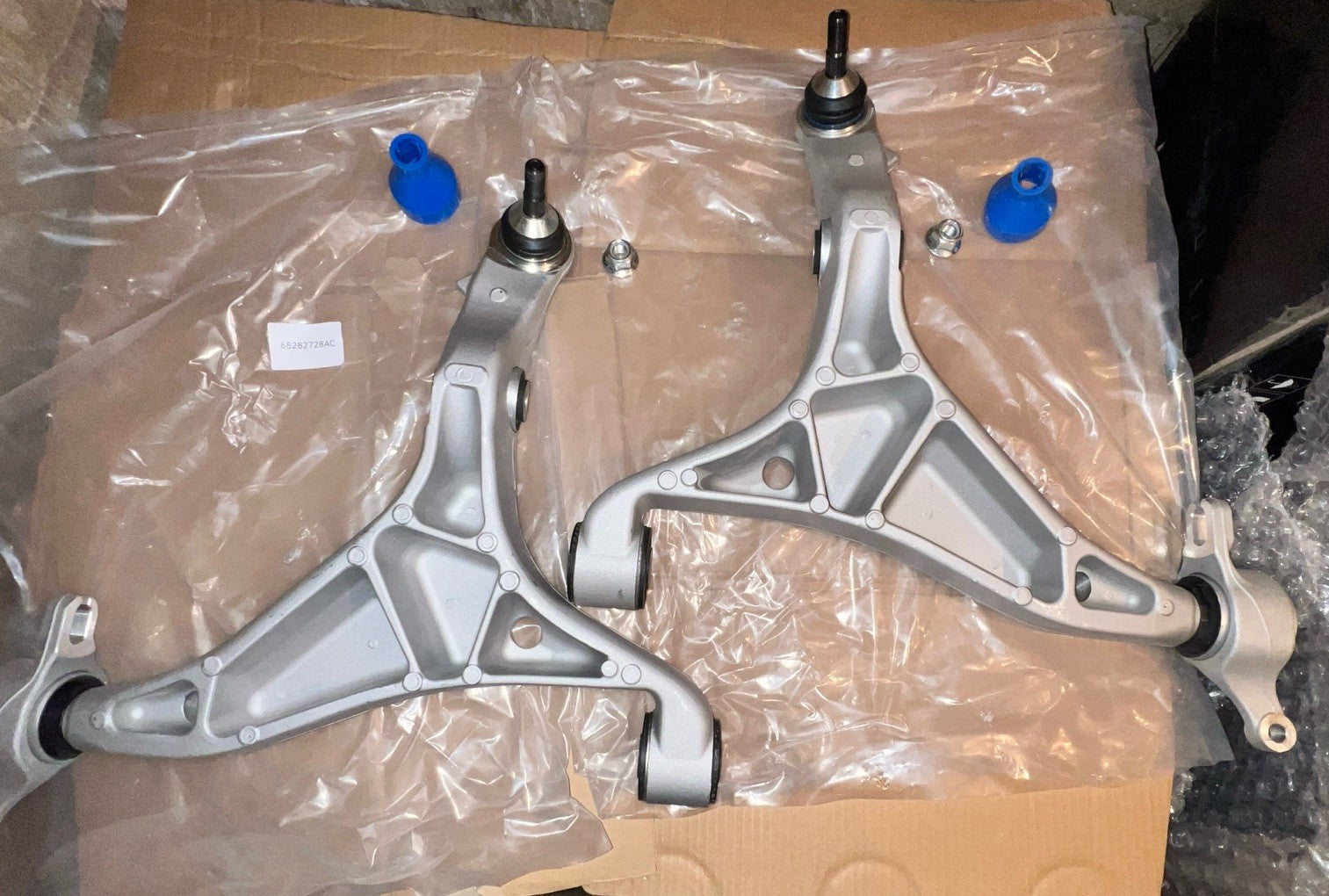 2XFOR JEEP GRAND CHEROKEE WK2 2010- FRONT LOWER SUSPENSION WISHBONE CONTROL ARMS