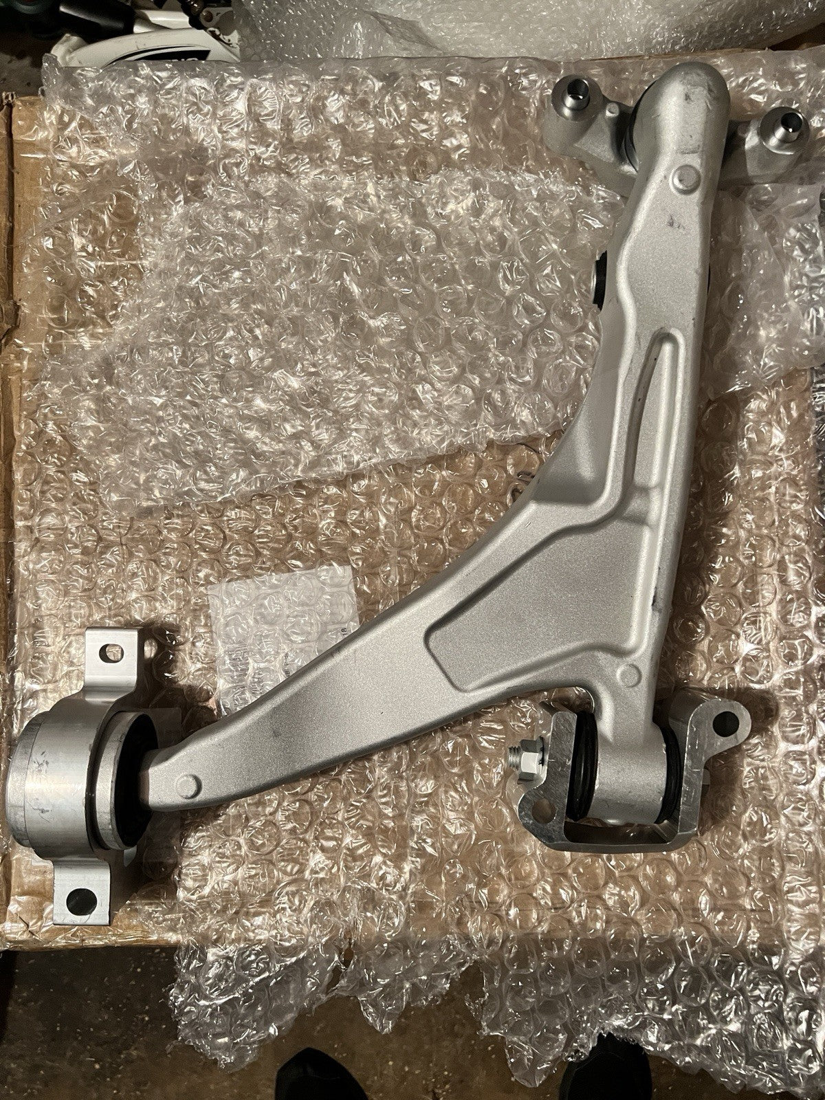 2 of Front Lower Left Right Control Arms Fit Volvo XC90 XC60 T5 T6 T8 B6 2016-