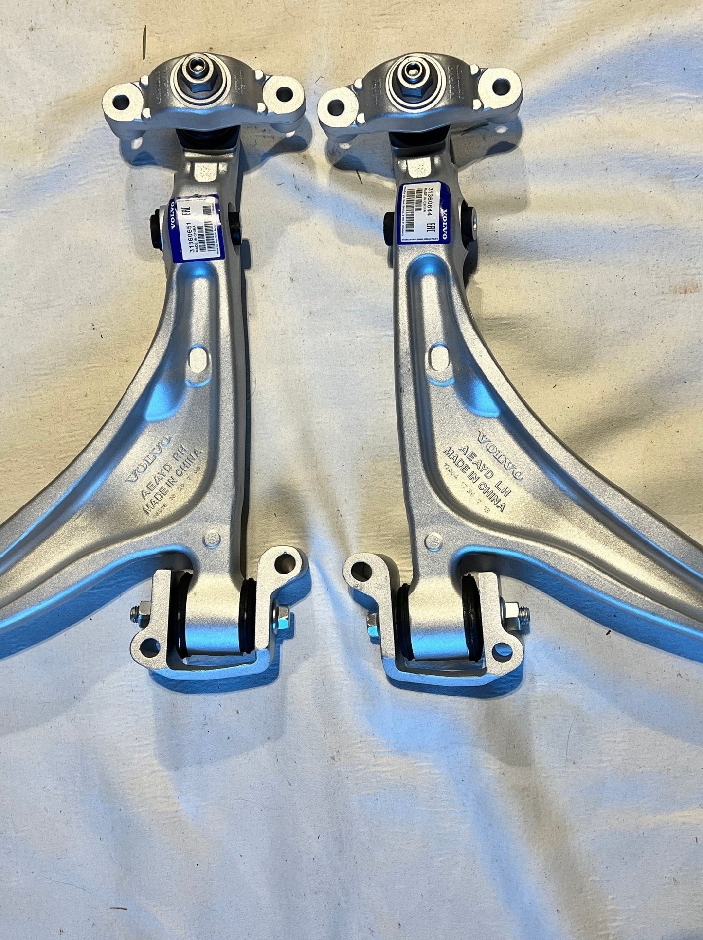 Original Front Lower Left Right Control Arms Fit Volvo XC90 XC60 2016 - 31360644, 31360651 - Part333 Auto Parts UK