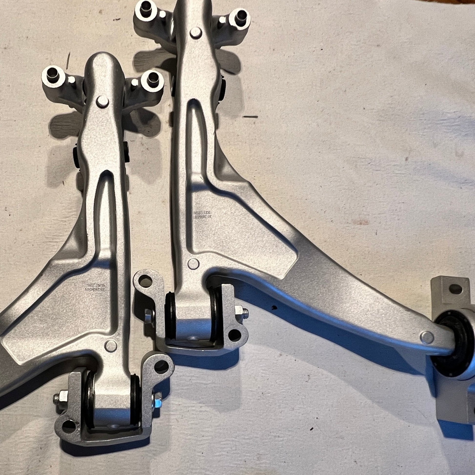 Original Front Lower Left Right Control Arms Fit Volvo XC90 XC60 2016 - 31360644, 31360651 - Part333 Auto Parts UK